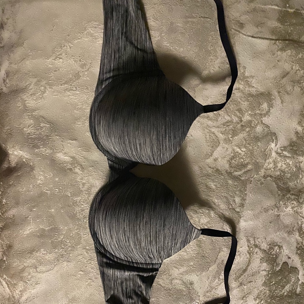 Victoria Secret Uplift Semi Demi bra 38C